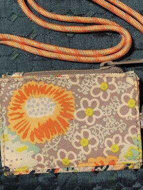 Vera Bradley ReActive RFID Lanyard Card Case Wallet Citrus Paisley